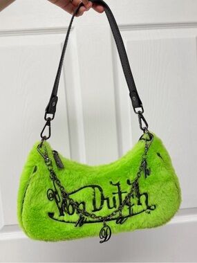Von Dutch fuzzy faux fur green purse🧚🏻